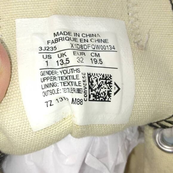 Converse Chuck Taylor AS Girl's Pre-owned Black Low Top Sneakers - sz. 1 - Picture 6 of 6